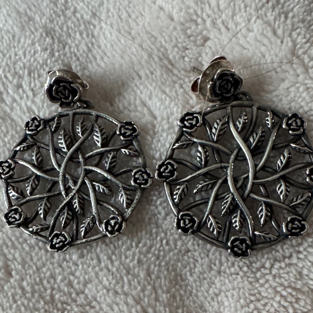 Sterling silver whimsy rose vine post earrings .